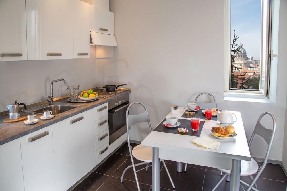 Roma Dreaming Aparthotel Ngoại thất bức ảnh