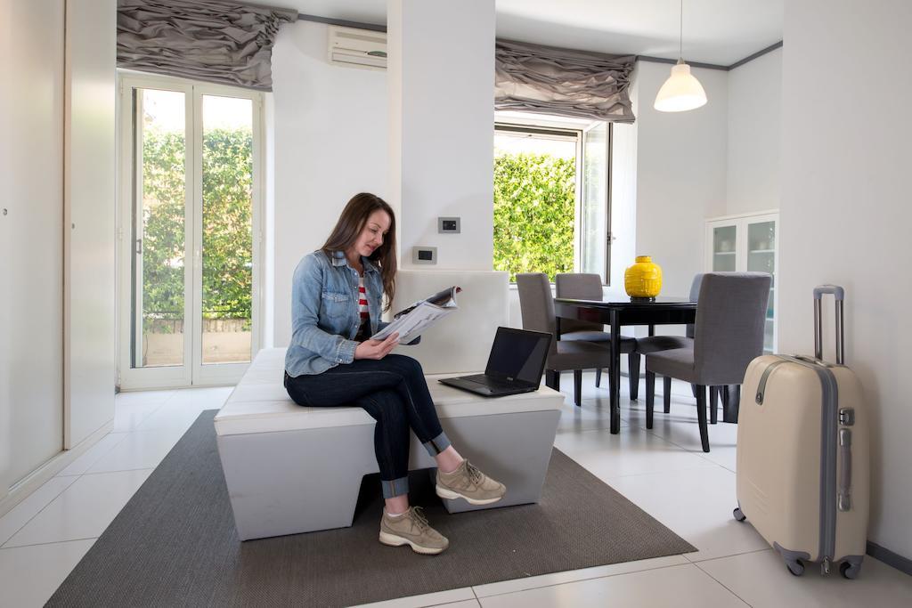 Roma Dreaming Aparthotel Ngoại thất bức ảnh