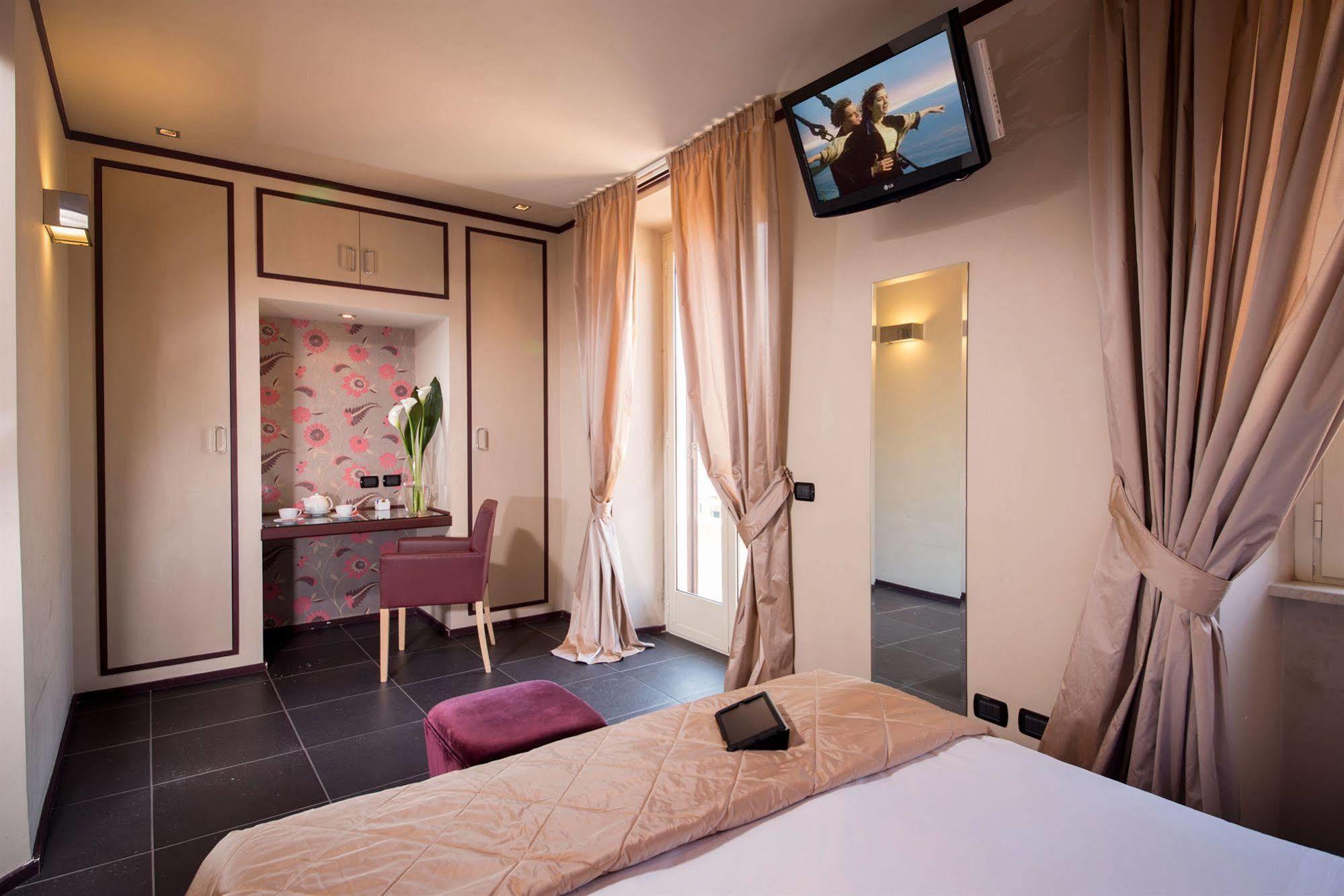 Roma Dreaming Aparthotel Ngoại thất bức ảnh