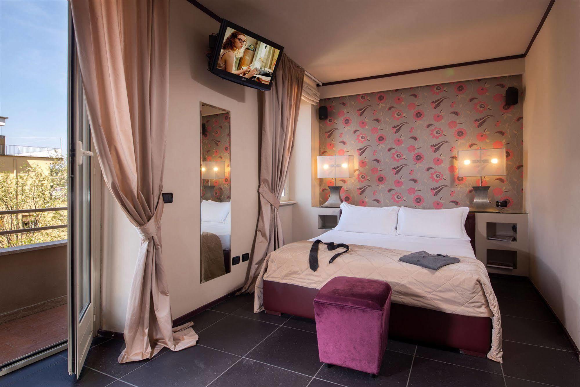 Roma Dreaming Aparthotel Ngoại thất bức ảnh