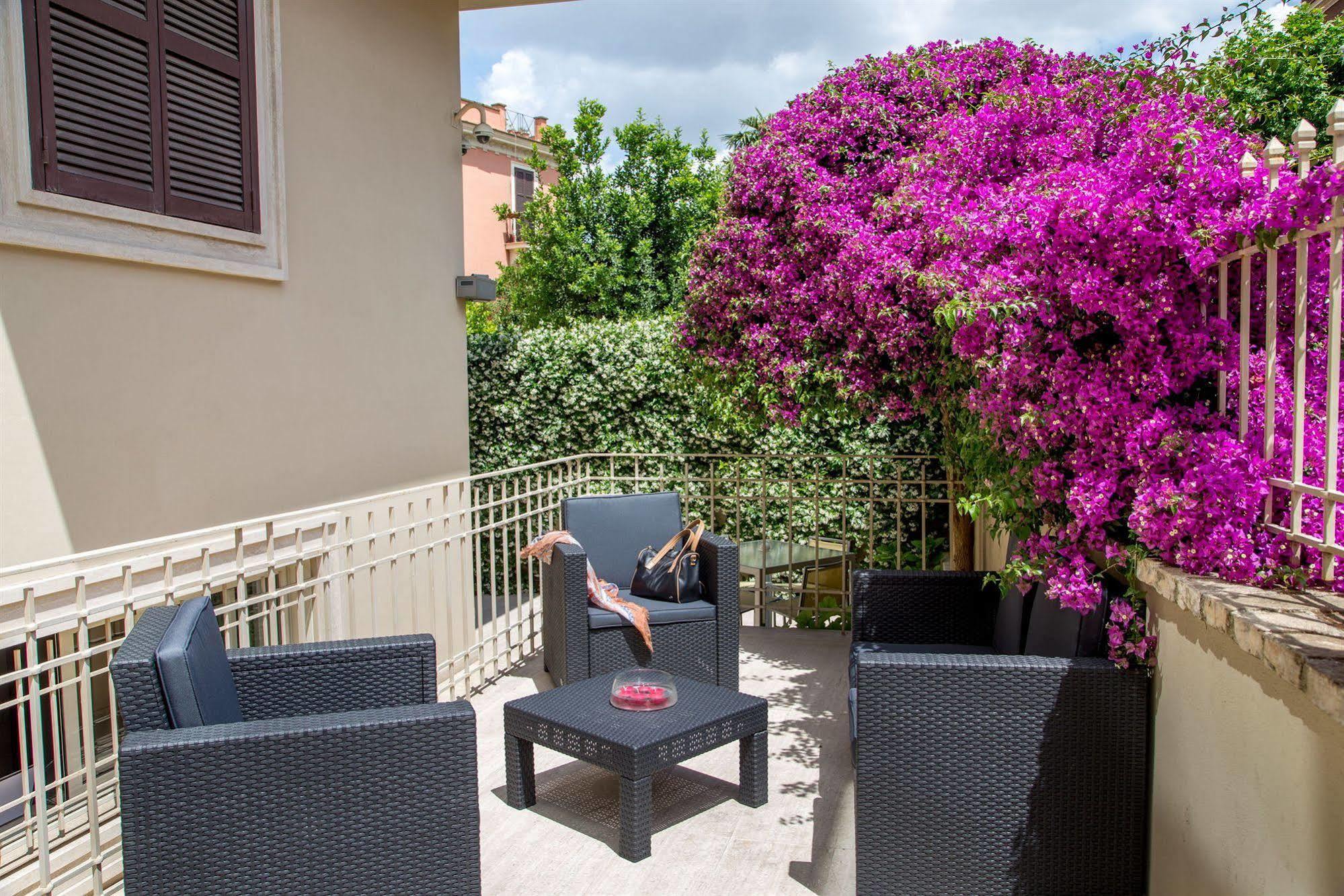 Roma Dreaming Aparthotel Ngoại thất bức ảnh