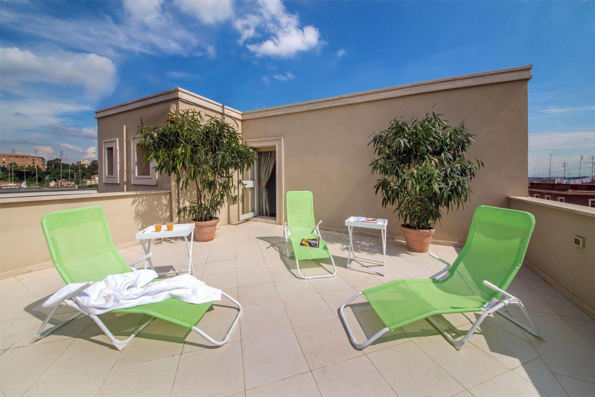 Roma Dreaming Aparthotel Ngoại thất bức ảnh