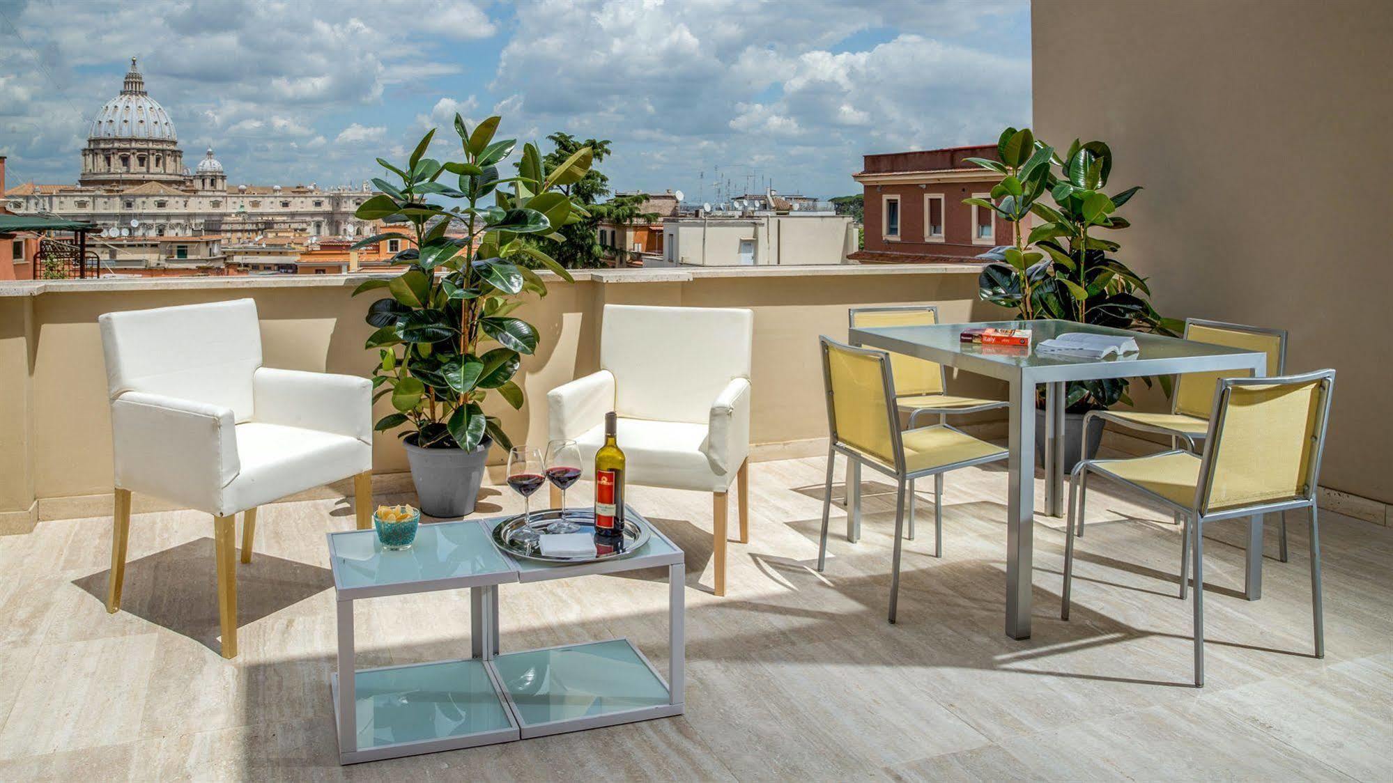Roma Dreaming Aparthotel Ngoại thất bức ảnh