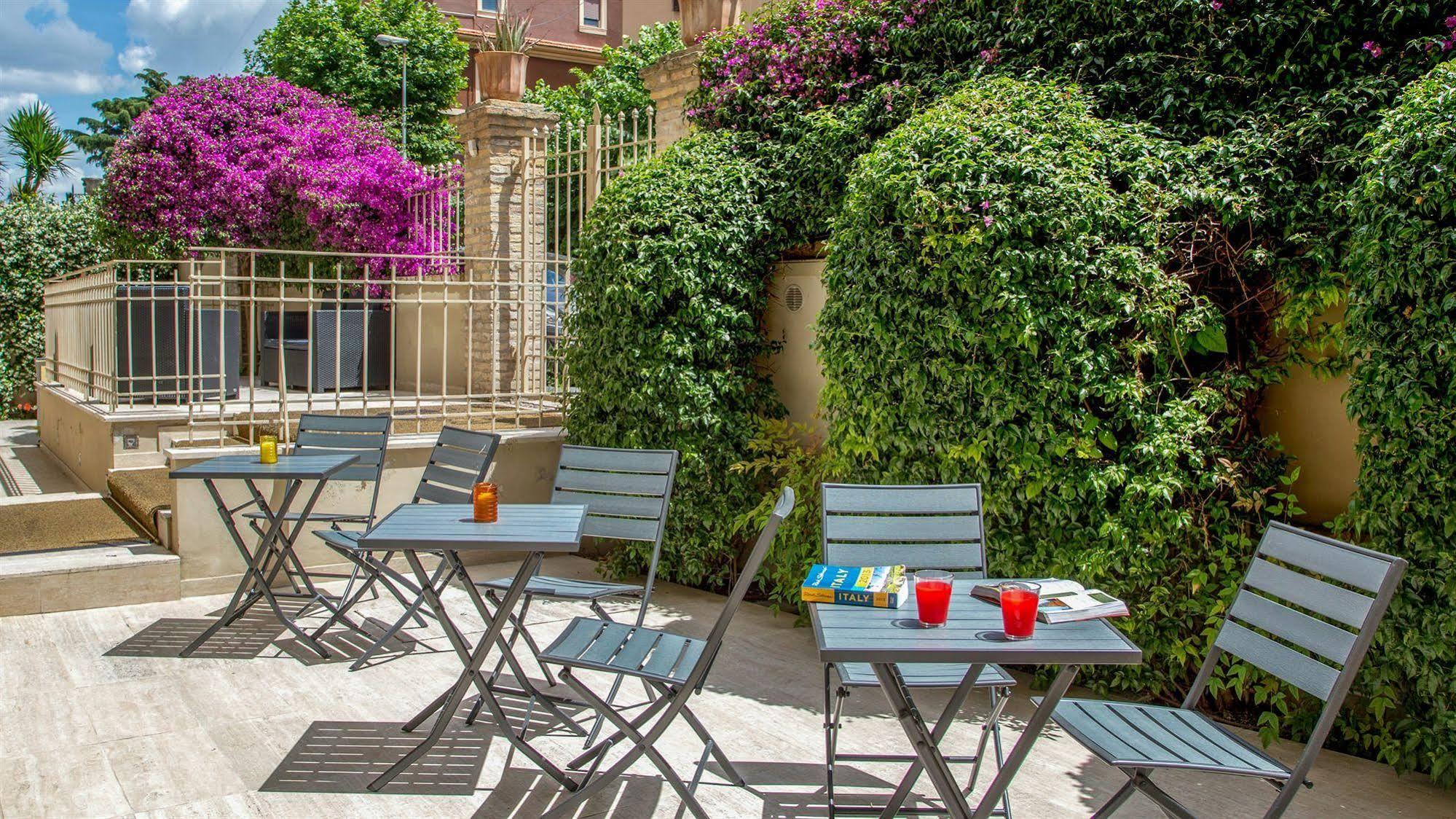 Roma Dreaming Aparthotel Ngoại thất bức ảnh