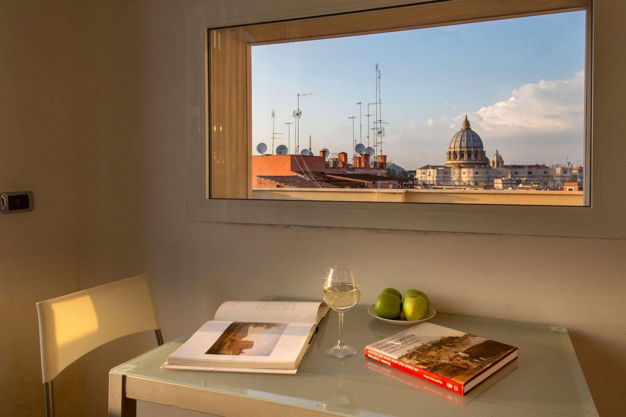 Roma Dreaming Aparthotel Ngoại thất bức ảnh